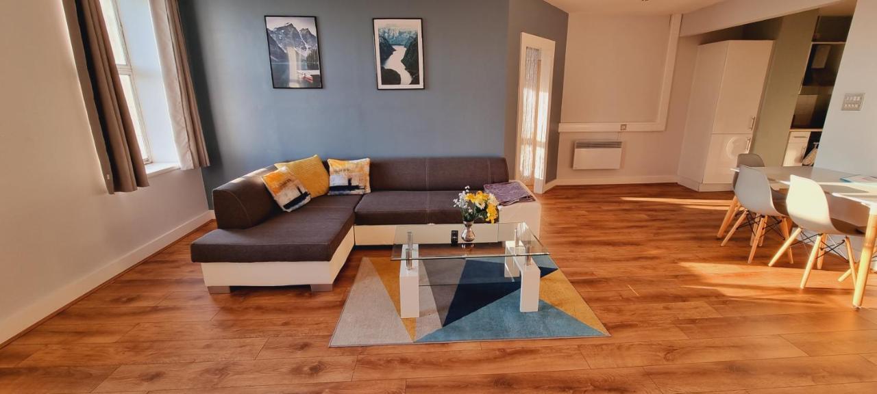 Modern And Spacious Swansea Centre Apartment Buitenkant foto